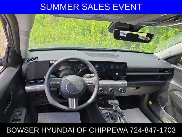 2025 Hyundai Kona SE photo 5