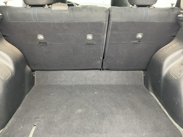 2019 Nissan Leaf S photo 14