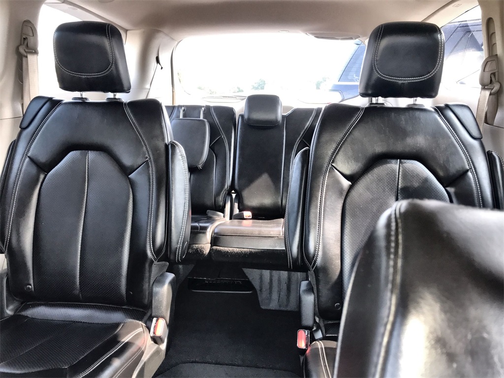 2023 Chrysler Pacifica Touring L photo 20