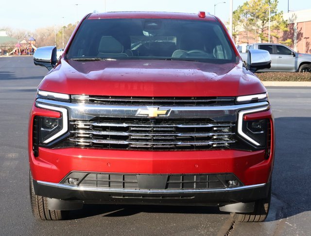 2025 Chevrolet Suburban Premier photo 28