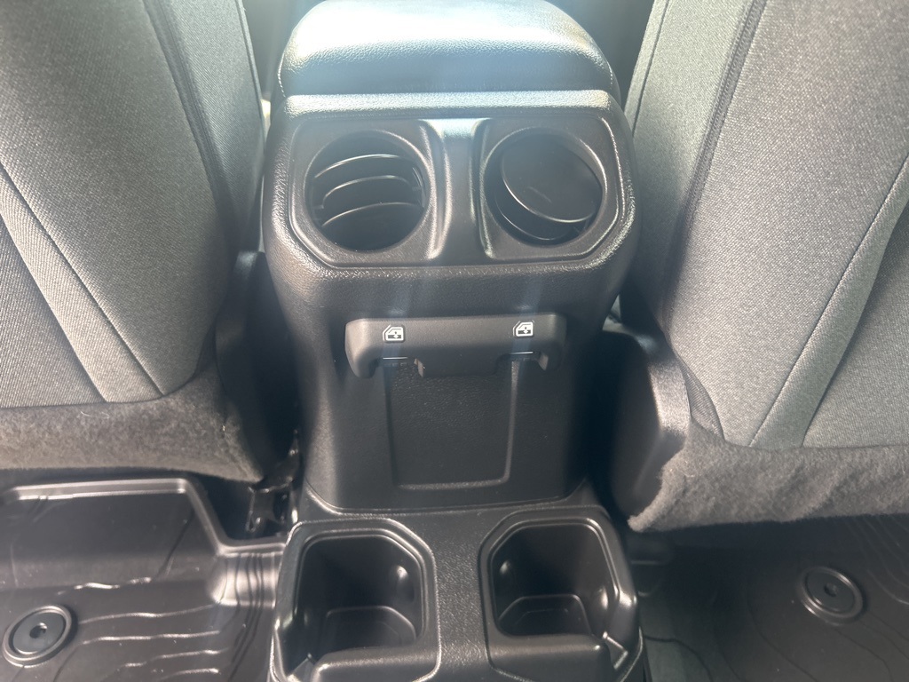 2025 Jeep Wrangler Sport S photo 24