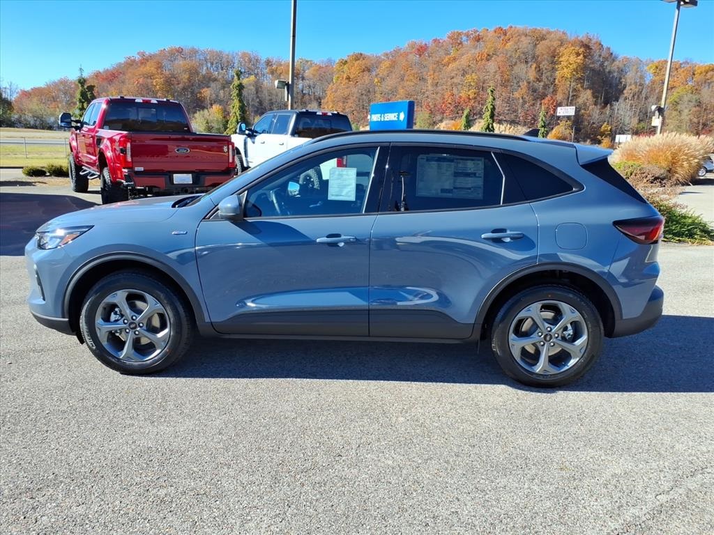 2026 Ford Escape ST-Line Select photo 2