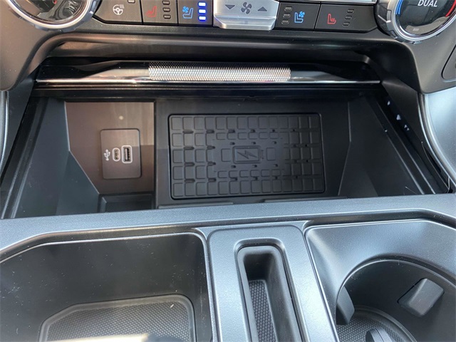 2025 Ford F-150 Lariat photo 14