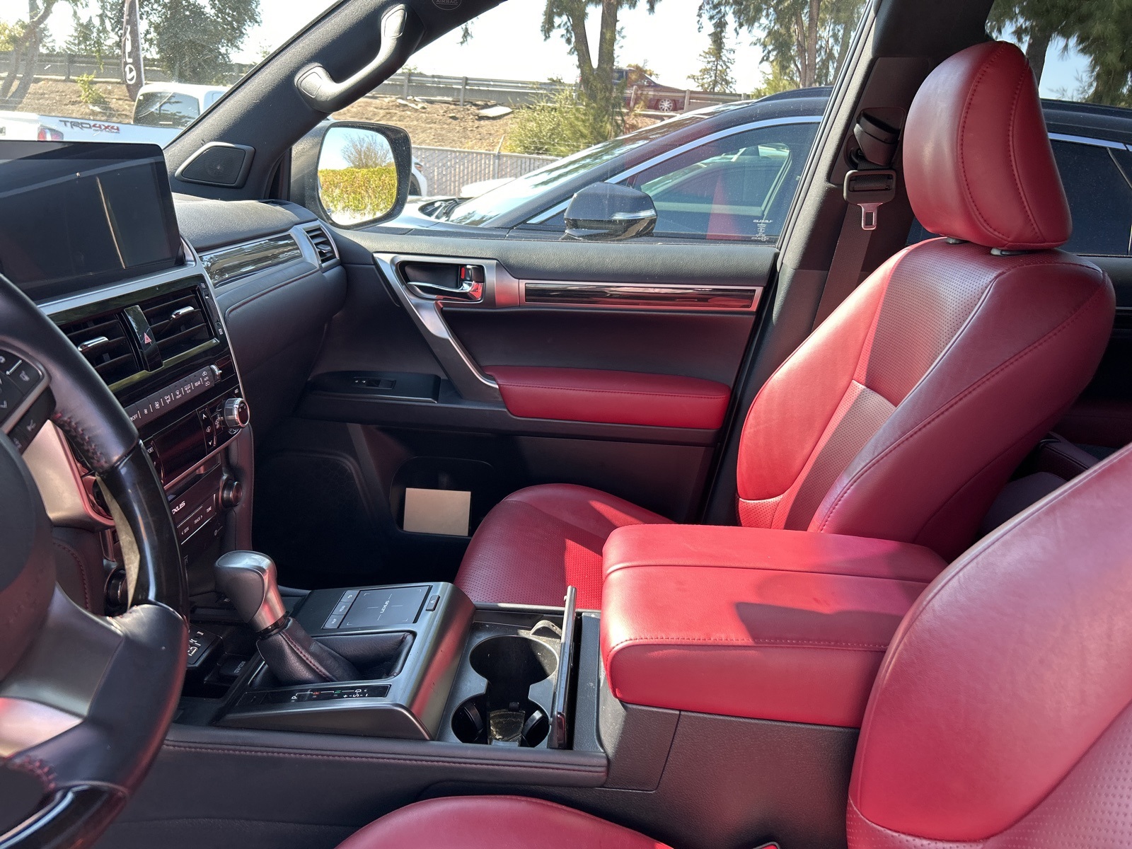 2023 Lexus GX 460 Luxury photo 6