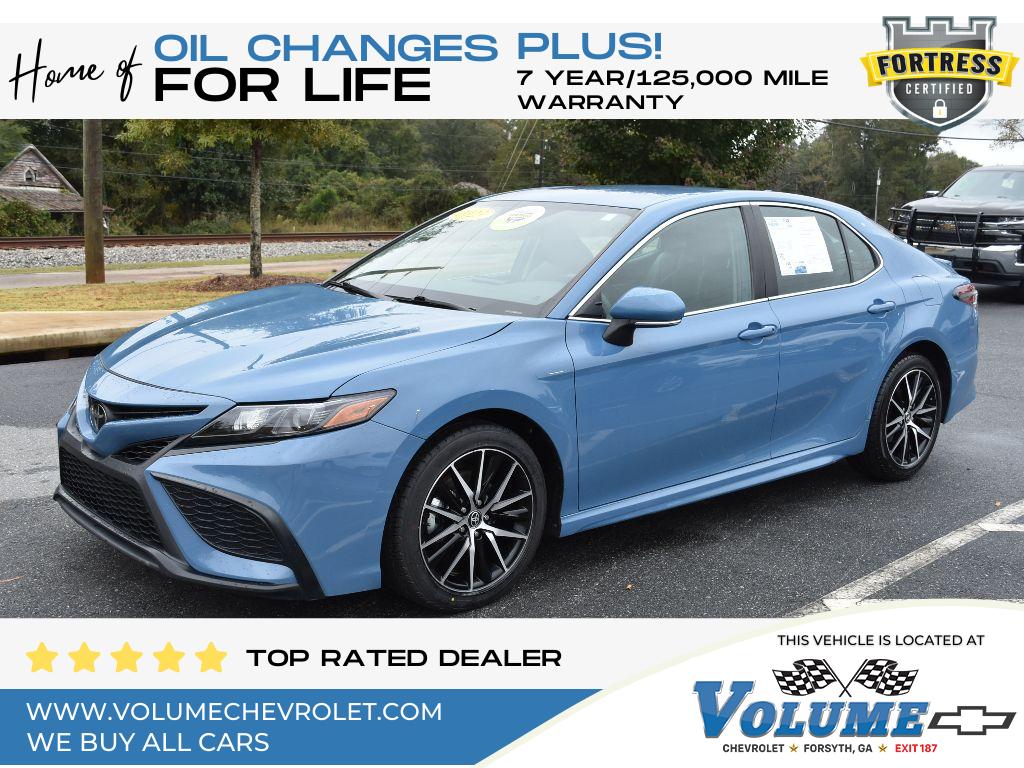 2023 Toyota Camry SE's photo