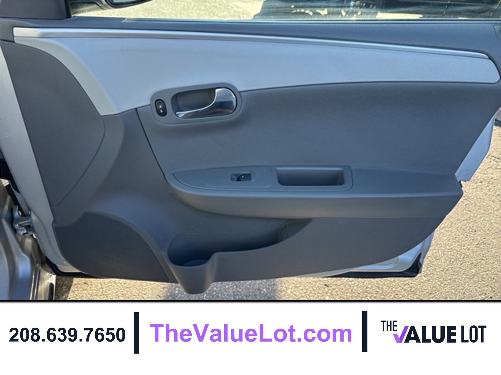2011 Chevrolet Malibu 1LT photo 12