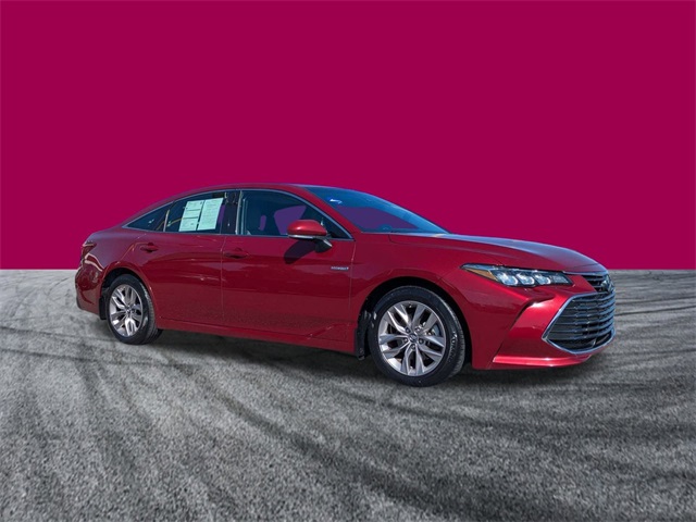 2019 Toyota Avalon Hybrid XLE Plus photo 2