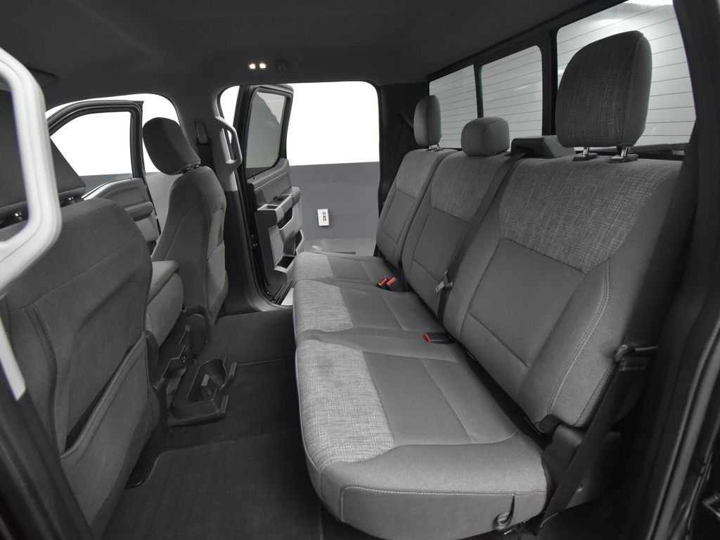 2022 Ford F-150 XLT photo 28