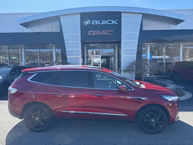 2023 Buick Enclave Essence photo 2