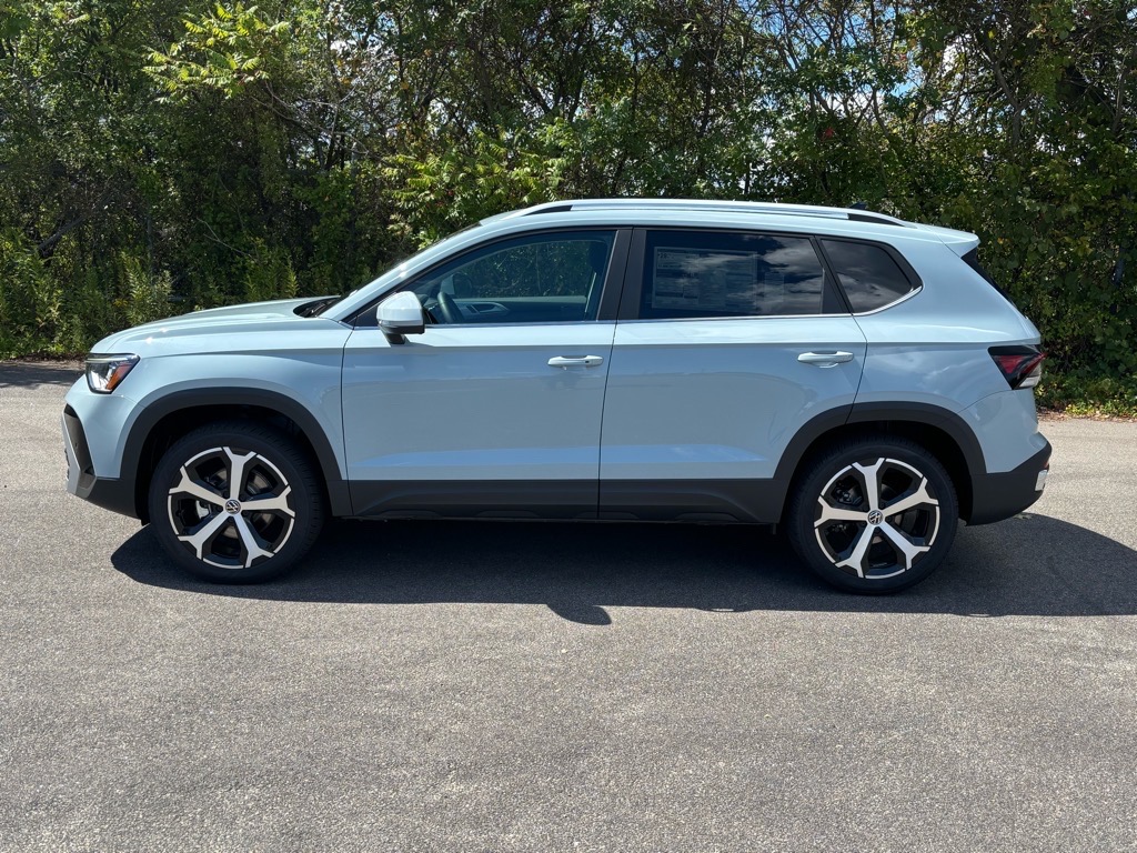 2025 Volkswagen Taos SEL photo 2