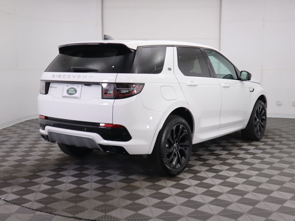 2024 Land Rover Discovery Sport S photo 3