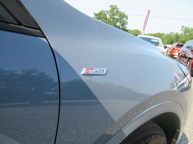 2024 Ford Escape ST-Line photo 9