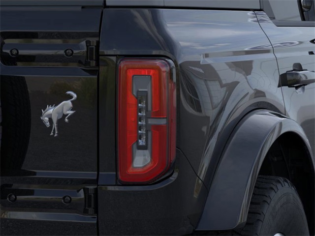 2025 Ford Bronco Outer Banks photo 22
