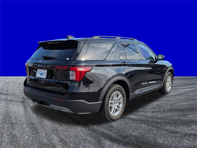 2025 Ford Explorer photo 4
