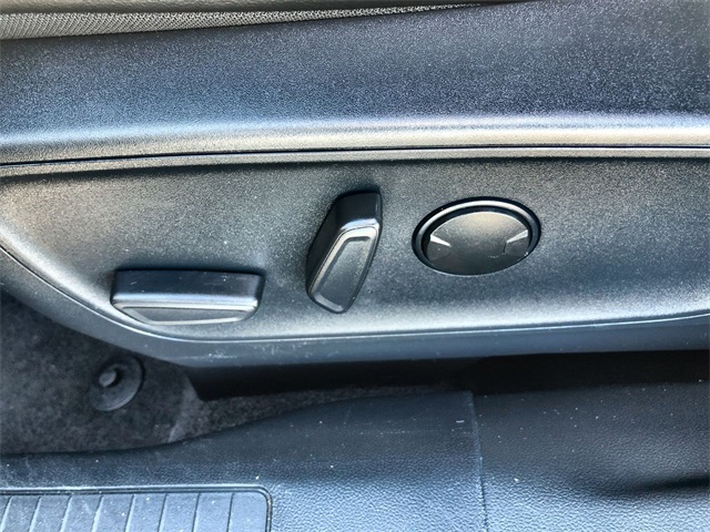 2024 Ford Escape Platinum photo 4