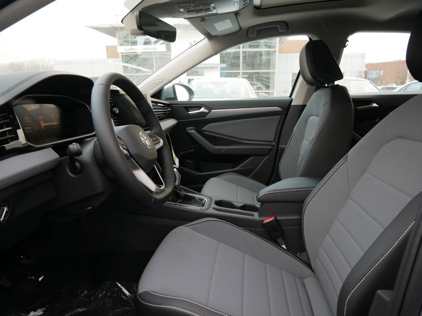 2025 Volkswagen Jetta SE photo 2