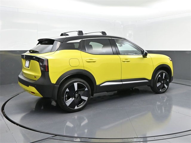 2025 Nissan Kicks SR photo 3