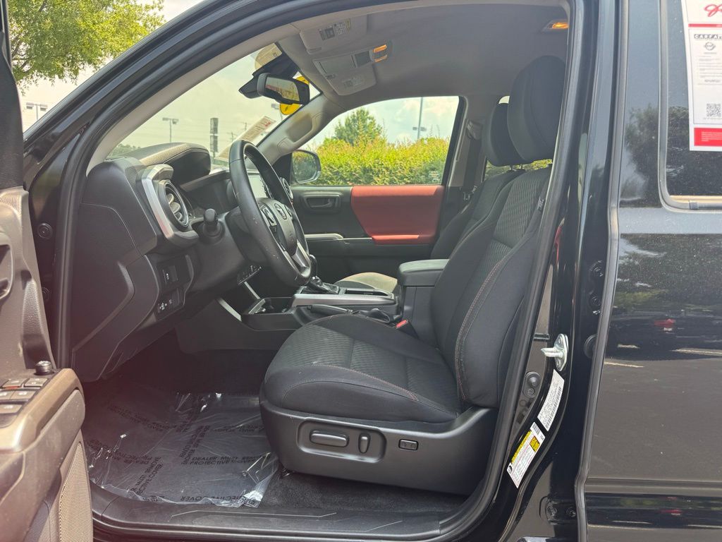 2023 Toyota Tacoma 4x4 TRD Off-Road photo 23