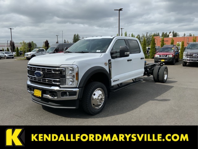 2025 Ford F-550 Super Duty Chassis Cab XL's photo