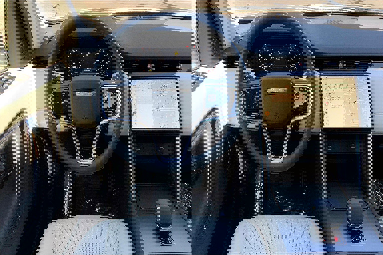 2024 Land Rover Discovery Sport S photo 5