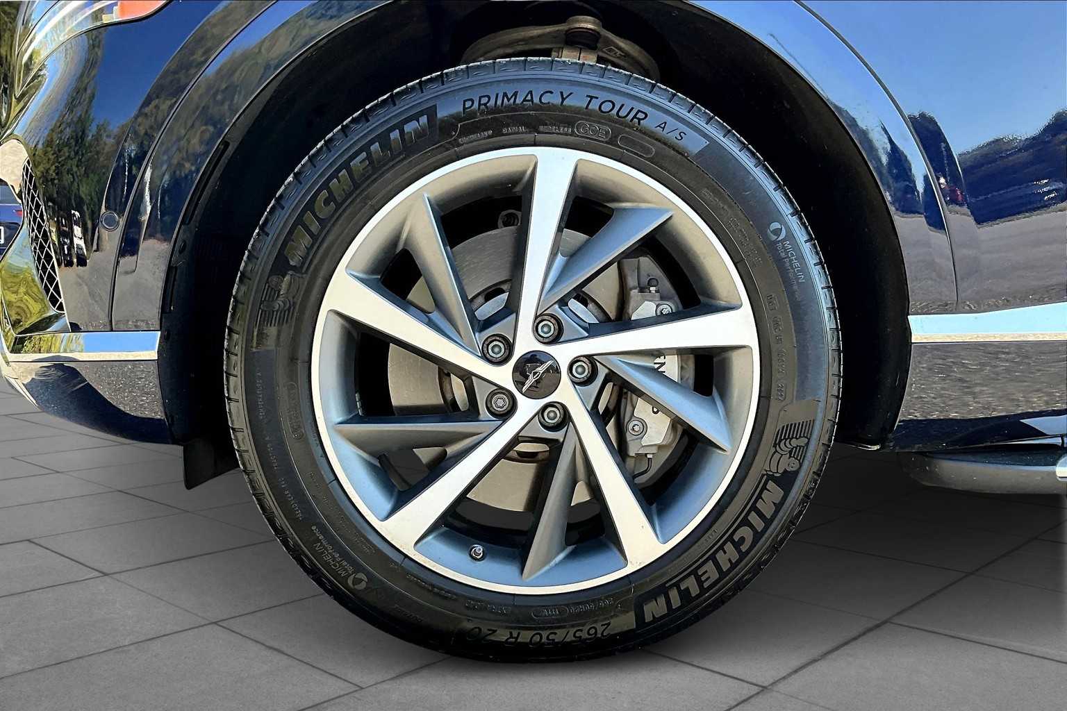 2025 Genesis GV80 Advanced photo 10