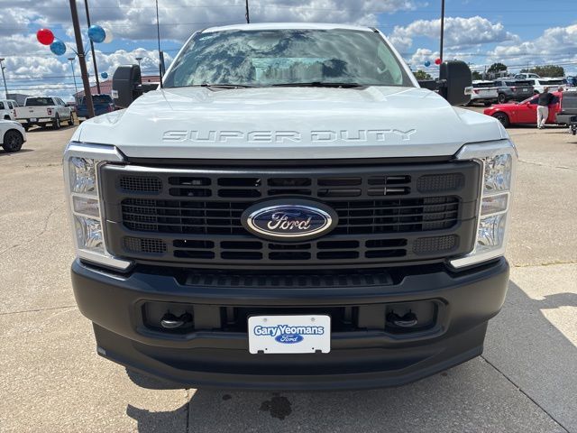 2026 Ford F-250 photo 2