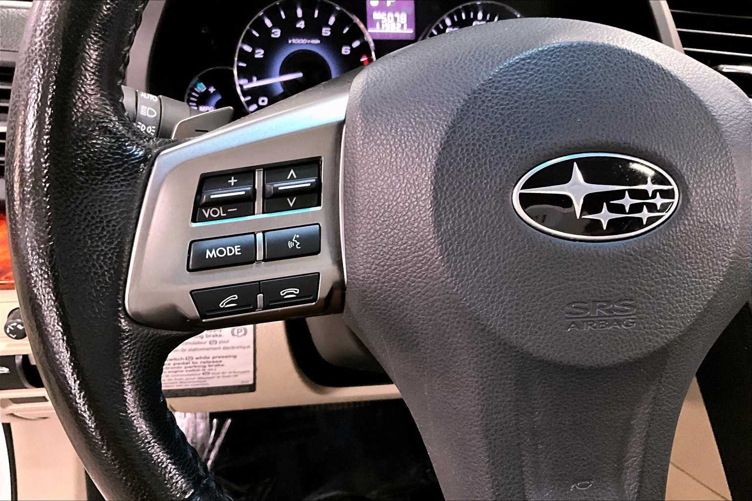 2012 Subaru Outback 2.5i Limited photo 21