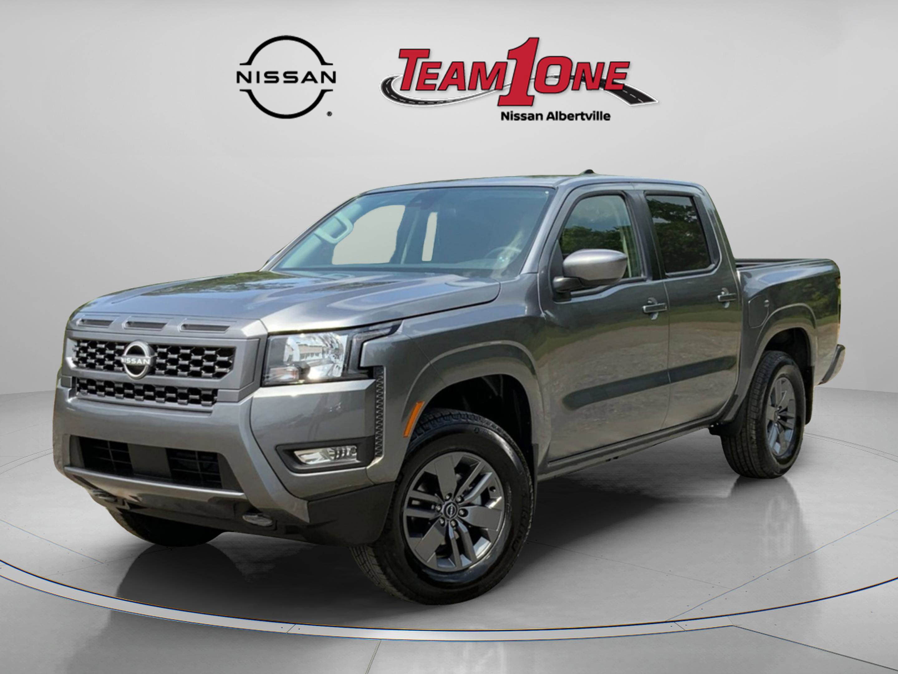 2025 Nissan Frontier SV Crew Cab photo 2