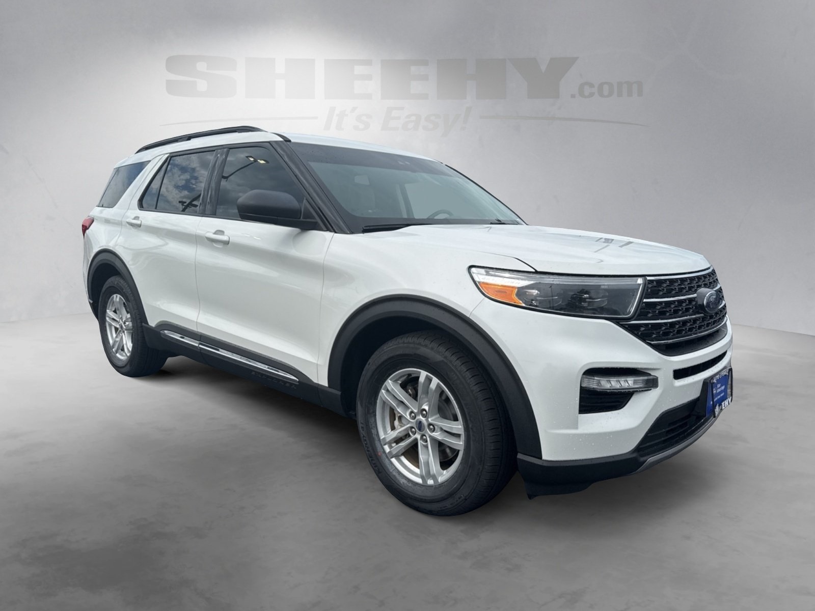 2021 Ford Explorer XLT photo 17