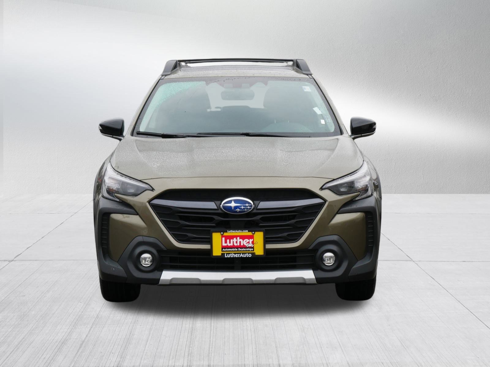 2023 Subaru Outback Limited photo 2