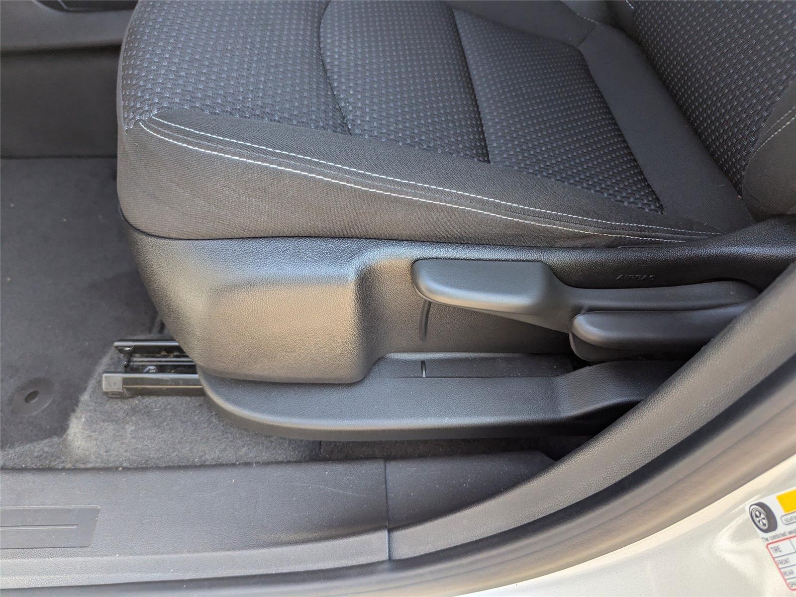 2022 Gmc Terrain SLE photo 19