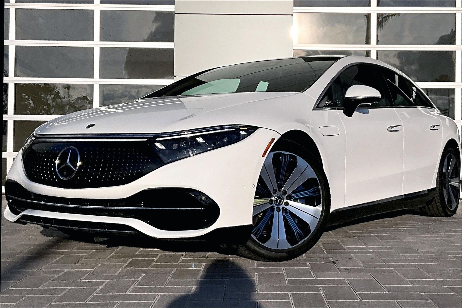 2022 Mercedes-Benz EQS Base's photo