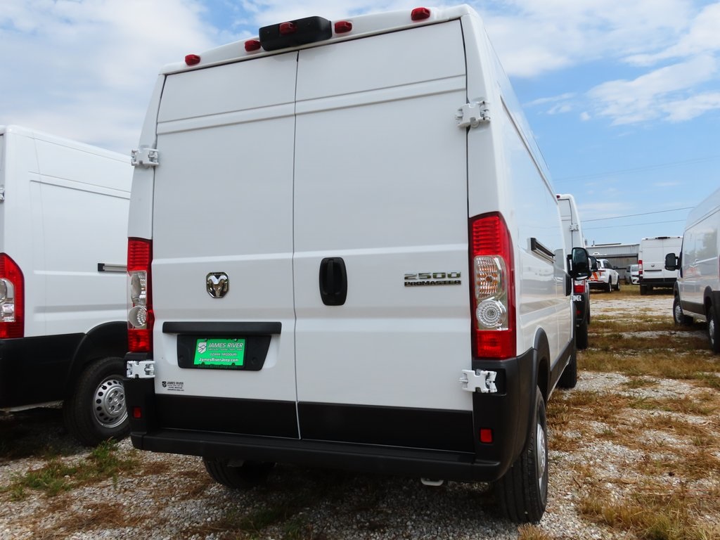 2025 Ram ProMaster 2500 photo 2