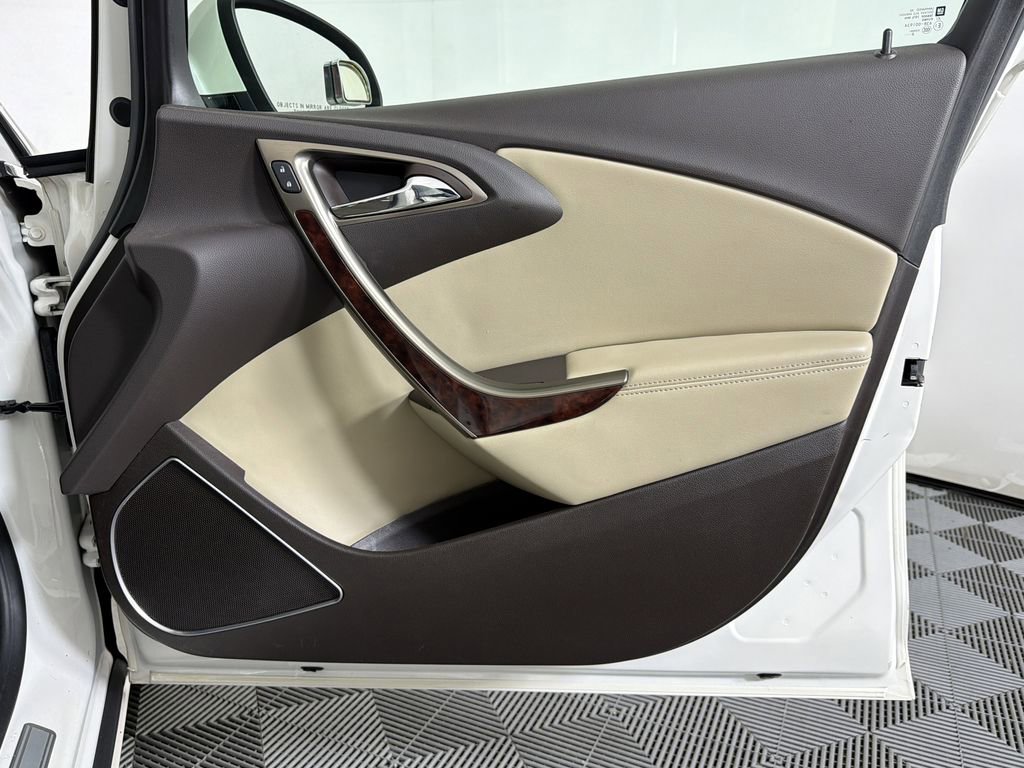 2013 Buick Verano Base photo 12