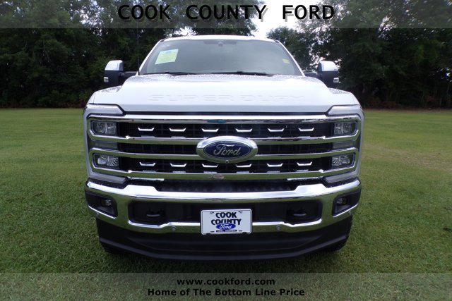 2025 Ford F-250 Lariat photo 2