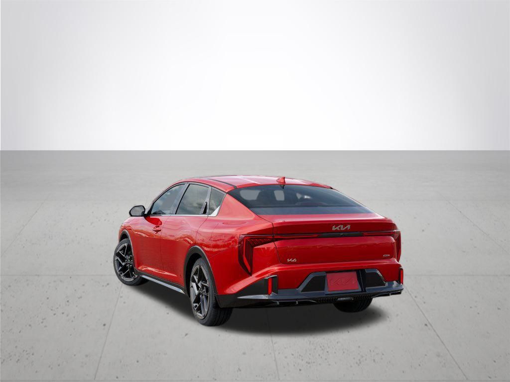 2025 Kia K4 GT-Line photo 3