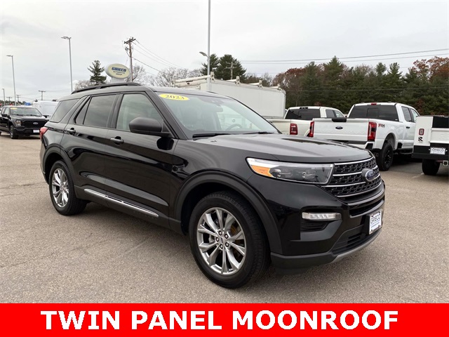 2023 Ford Explorer XLT's photo