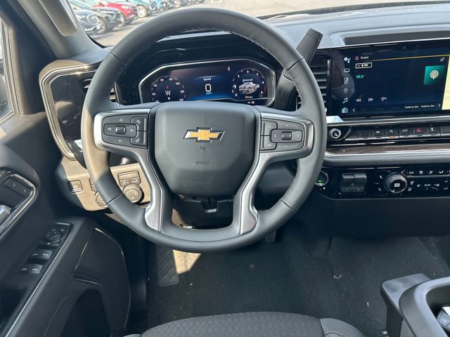 2025 Chevrolet Silverado 1500 LT photo 13