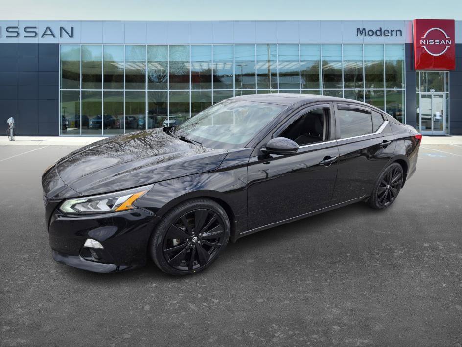 2022 Nissan Altima SR