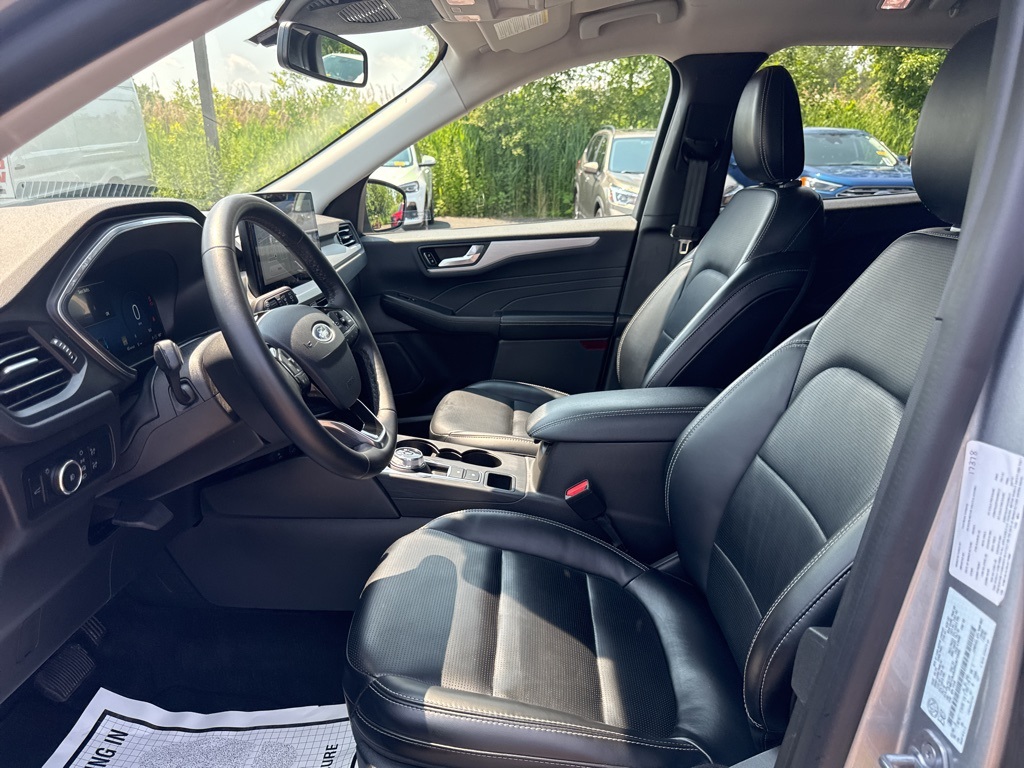 2024 Ford Escape Platinum photo 4