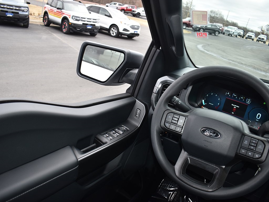 2025 Ford F-150 STX photo 15