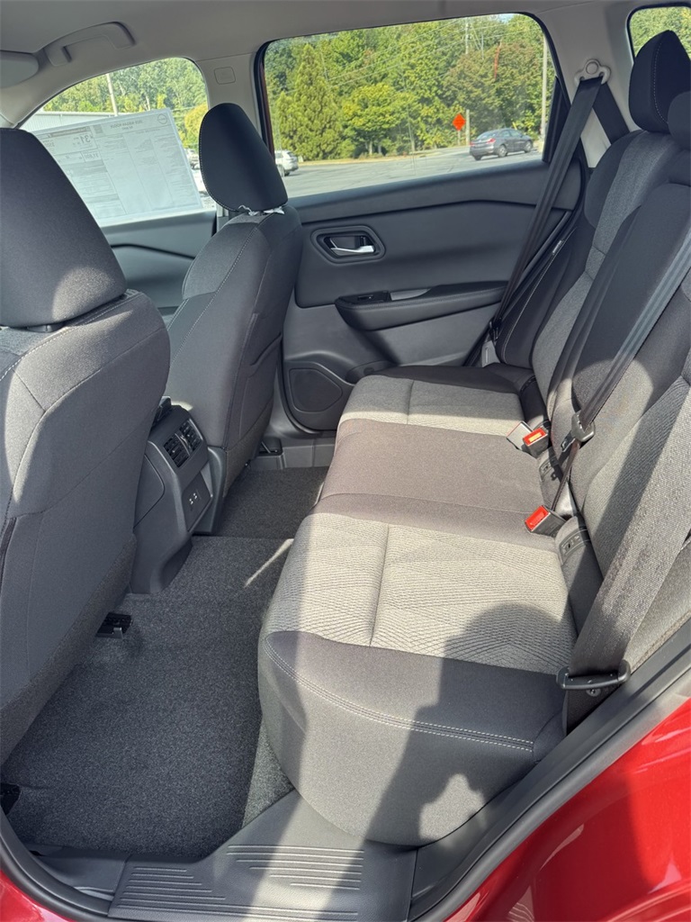 2026 Nissan Rogue SV photo 12