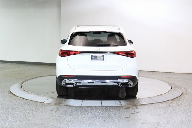 2025 Mercedes Benz GLC 300 4MATIC photo 2