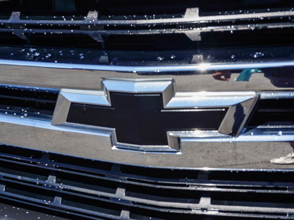 2020 Chevrolet Silverado 1500 LT photo 3