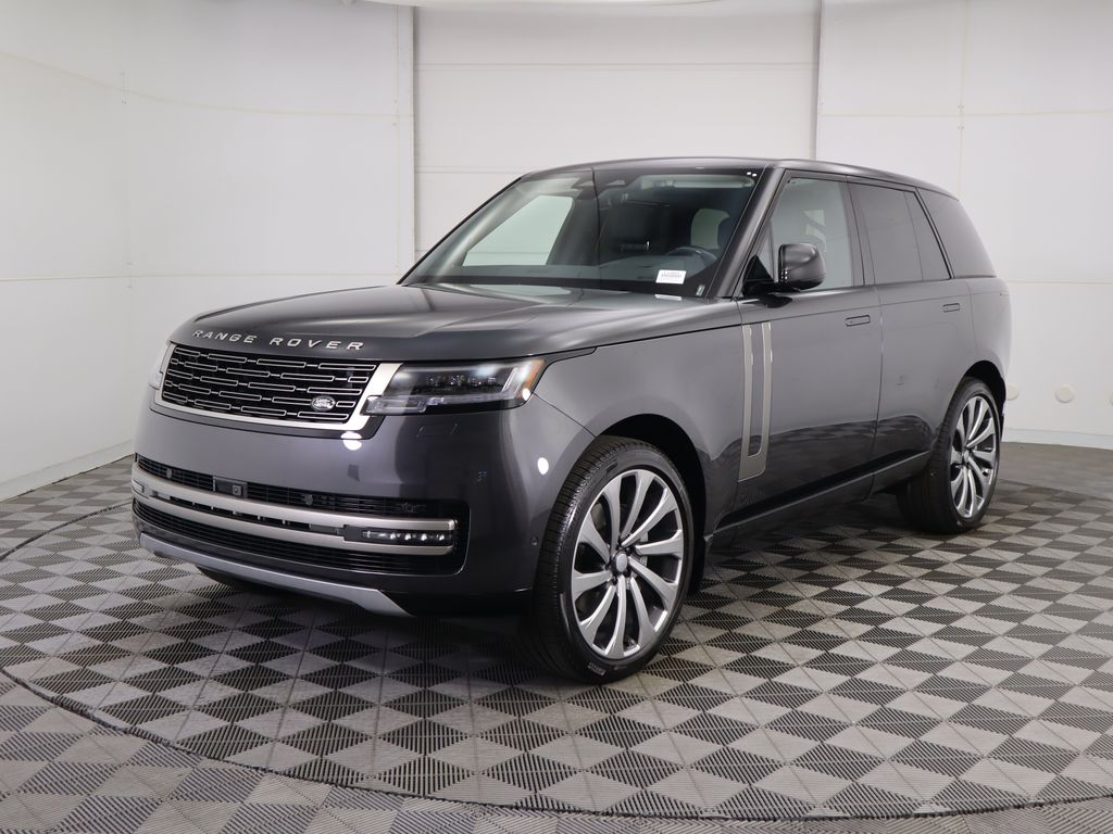 2025 Land Rover Range Rover SE's photo