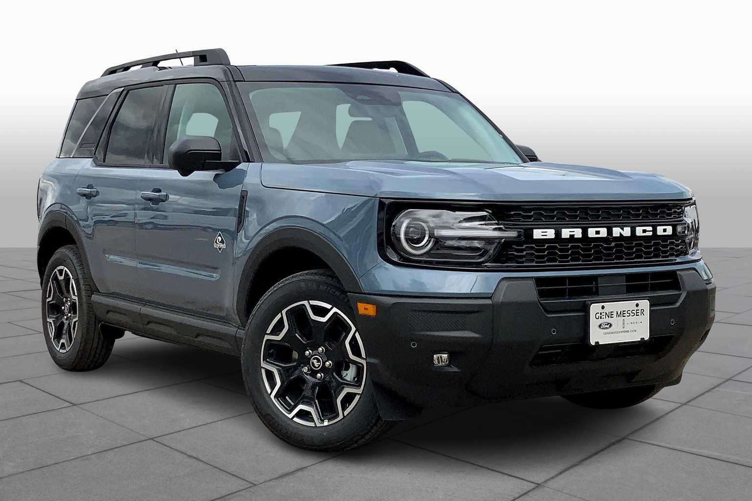 2025 Ford Bronco Sport Outer Banks photo 2