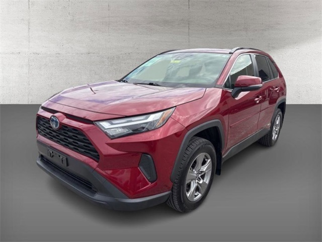 2022 Toyota RAV4 Hybrid XLE photo 3