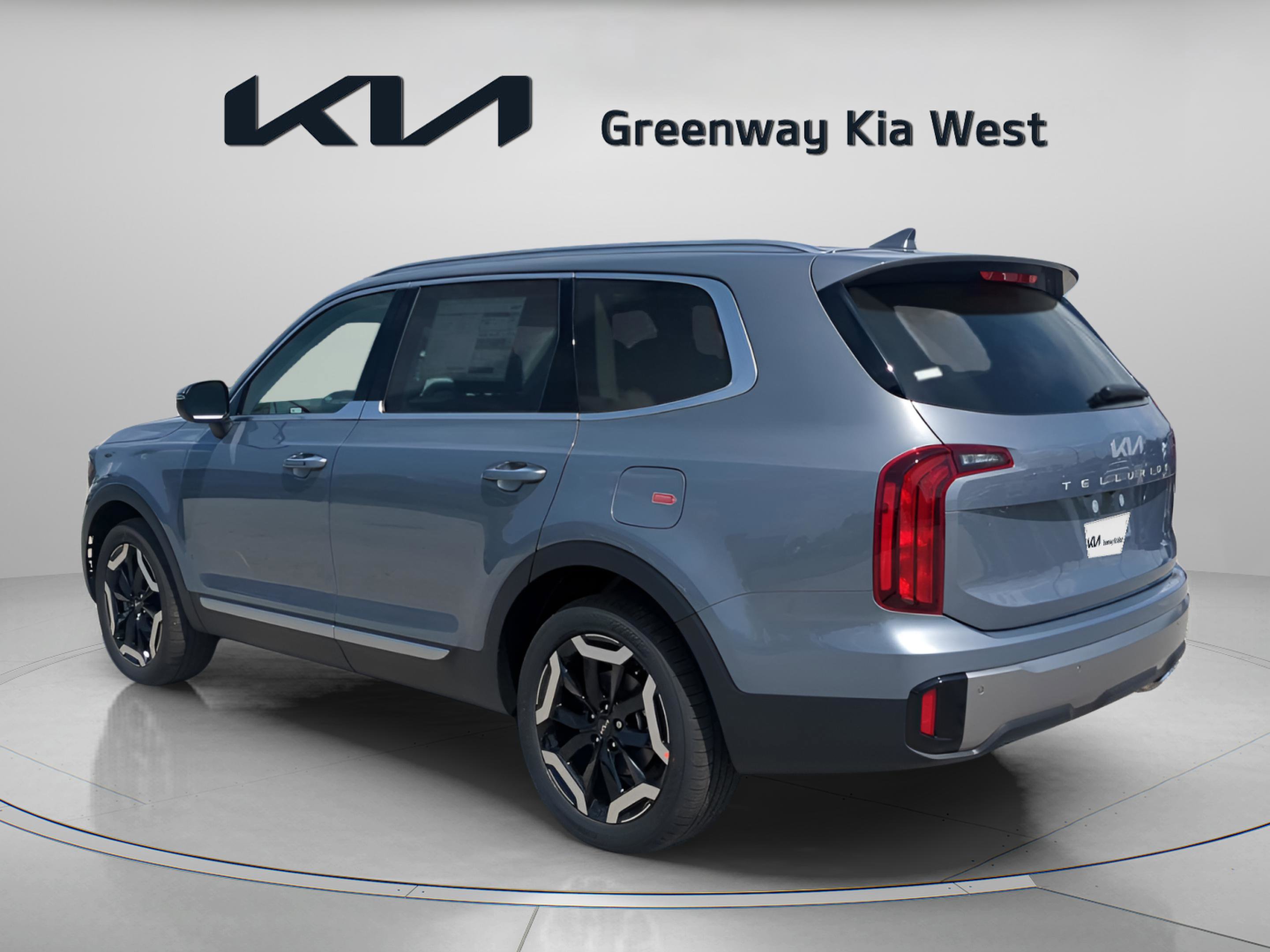 2025 Kia Telluride S photo 5
