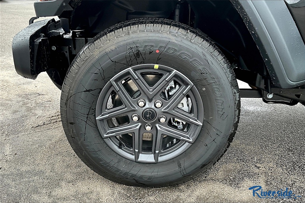 2025 Jeep Gladiator Sport S photo 12