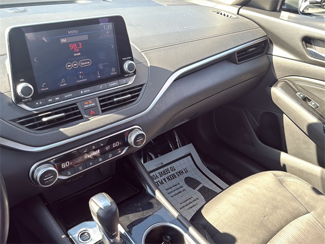 2020 Nissan Altima 2.5 SV photo 25